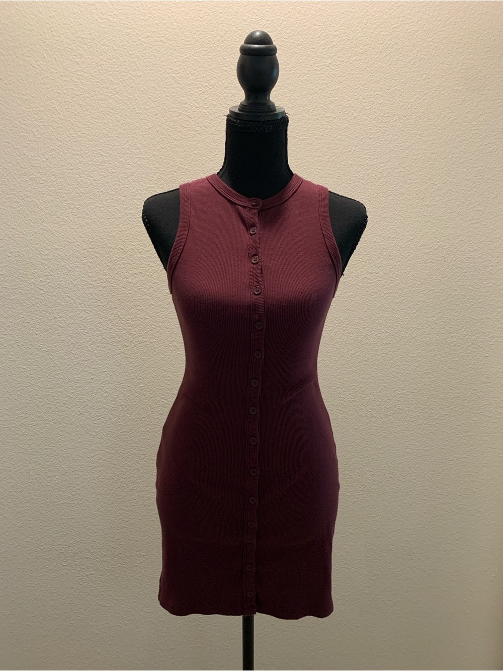 wild fable Sleeveless Button-Front Bodycon Dress in Burgundy (Size XS)